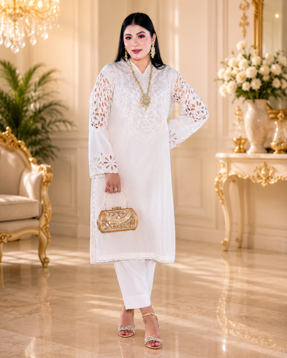 Elegance in Ivory – Premium Pure Tassel Silk with Bore Work