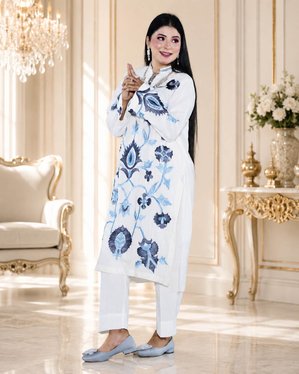 Royal Grace – Premium China Karandi Dress with Off white Trouser